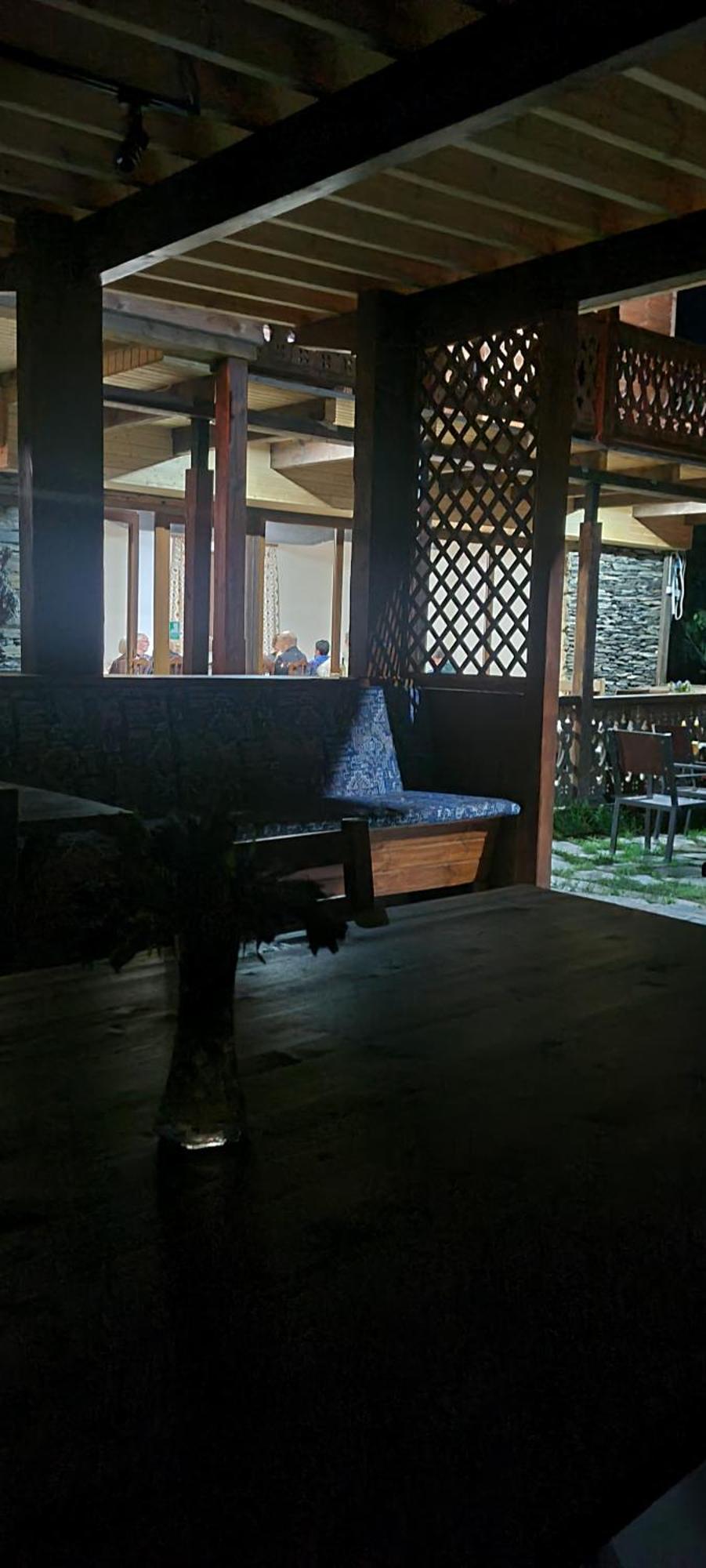 Guest House Shina Omalo Exterior foto